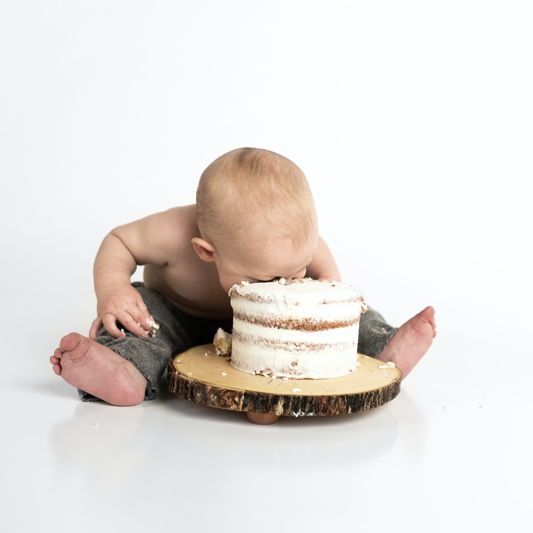 baby not being mindful of eating